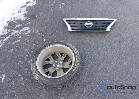 2014 Nissan Sentra Sr z USA, uszkodzony, nr VIN 3N1AB7AP6EL615796